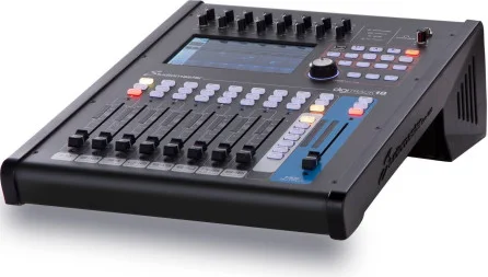 18CH DIGITAL MIXING CONSOLE DIGITRACK18 VERSION USB STUDIOMASTER UK